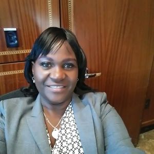 Meet your Posher, Vivian